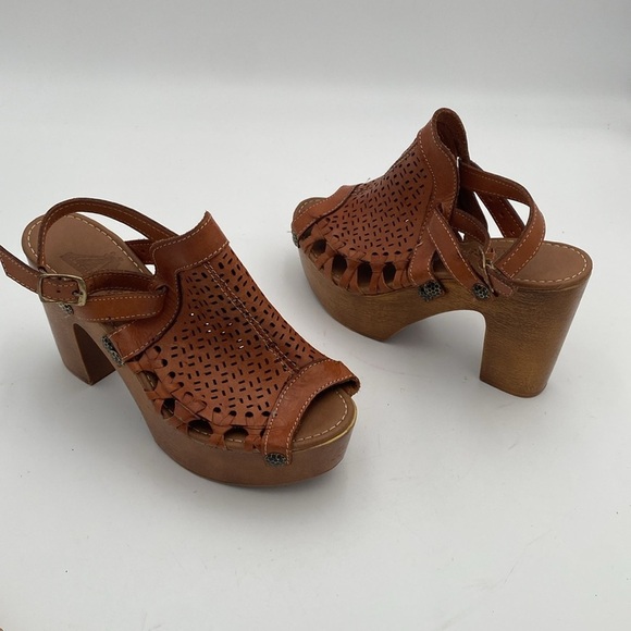 Vintage Brown Leather Mules - Picture 2 of 12